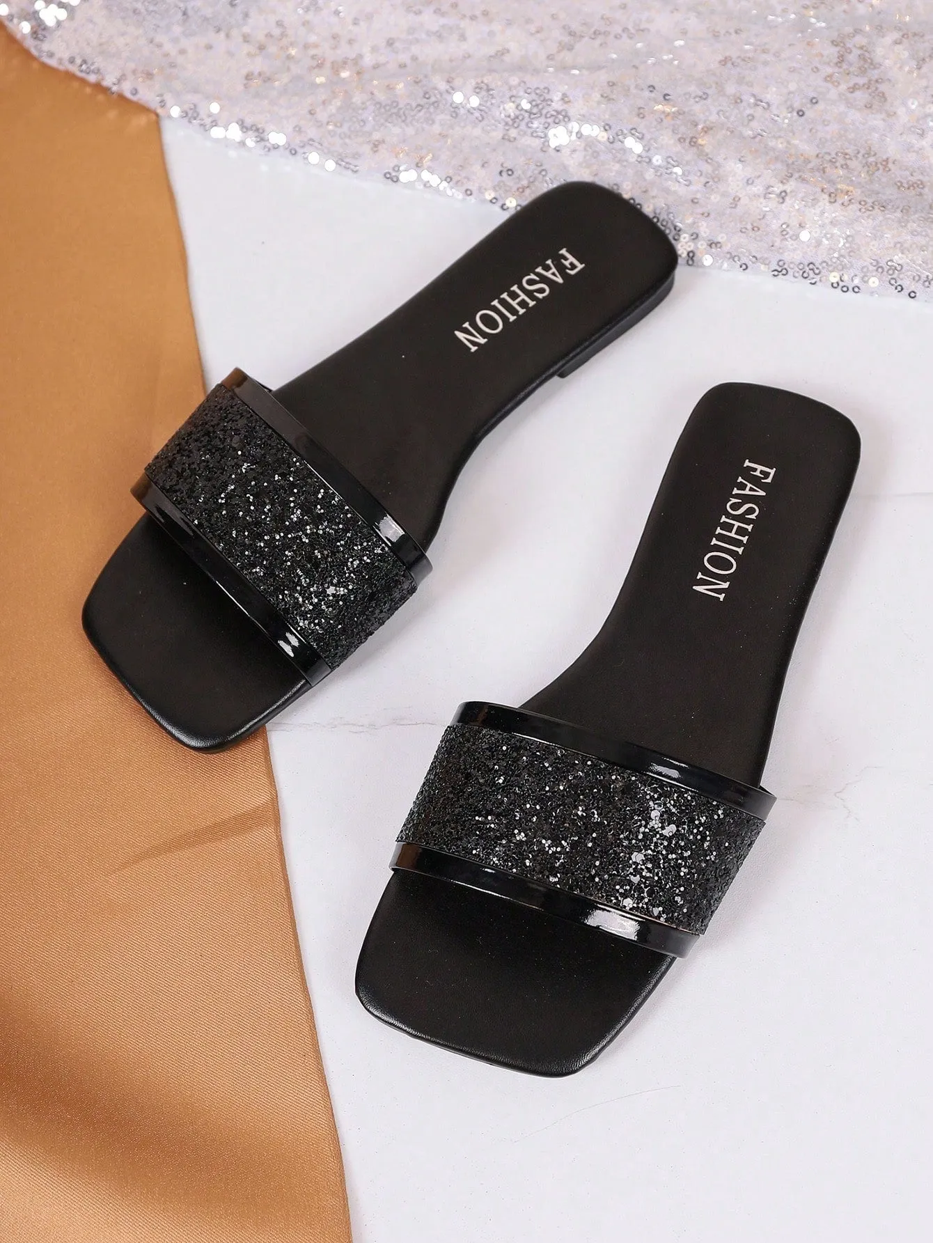 Women's New Style Crystal Glitter Rhinestone Open Toe Flat Sandals